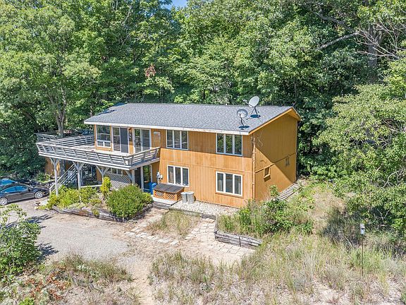 3rd image of 29853 Lake Bluff Dr