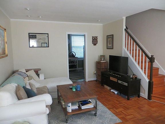 2nd image of 1110 S Barton St Unit 306