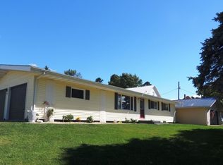 115 Stephenson St, German Valley, IL 61039