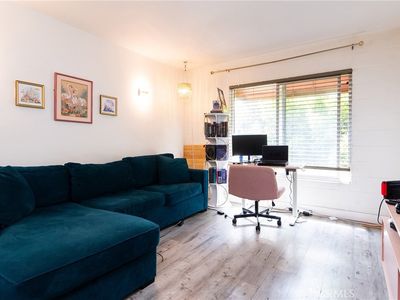225 W 6th St APT 405, Long Beach, CA, 90802