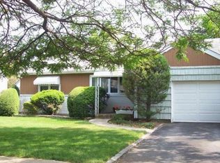 106 Lahey St, New Hyde Park, NY