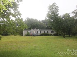 111 Rainbow Rd, Wadesboro, NC 28170
