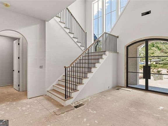 5th image of 720 Edgewater Trl