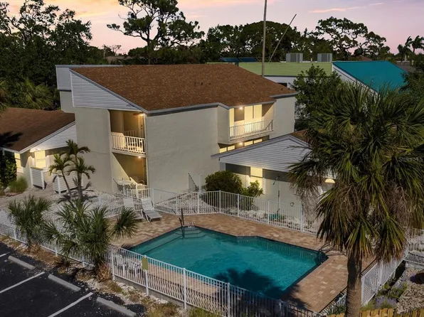 6451 Elmwood Ave APT H, Sarasota, FL 34231