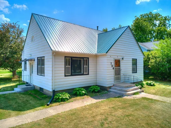 704 Main St E, Grand Junction, IA 50107