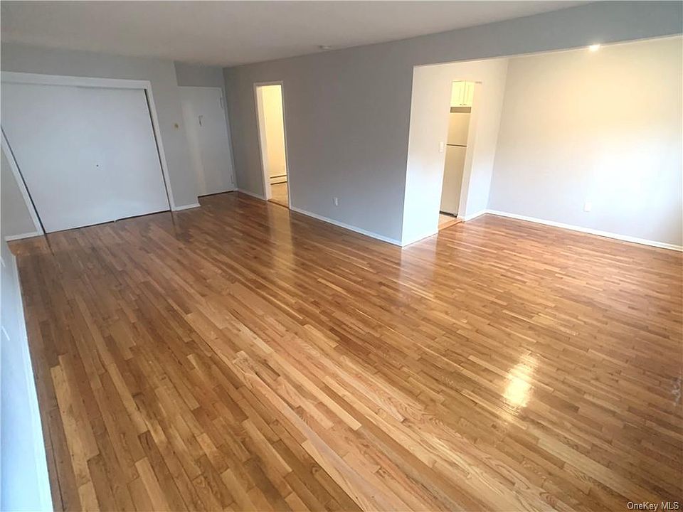1st image of 9 Brevoort Dr APT 1C