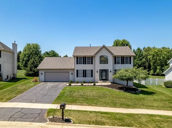1142 University Pkwy, Rockton, IL 61072