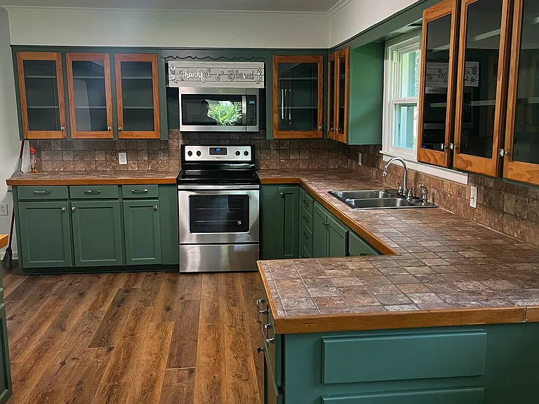 9457 Orchard Dr — Photo 5