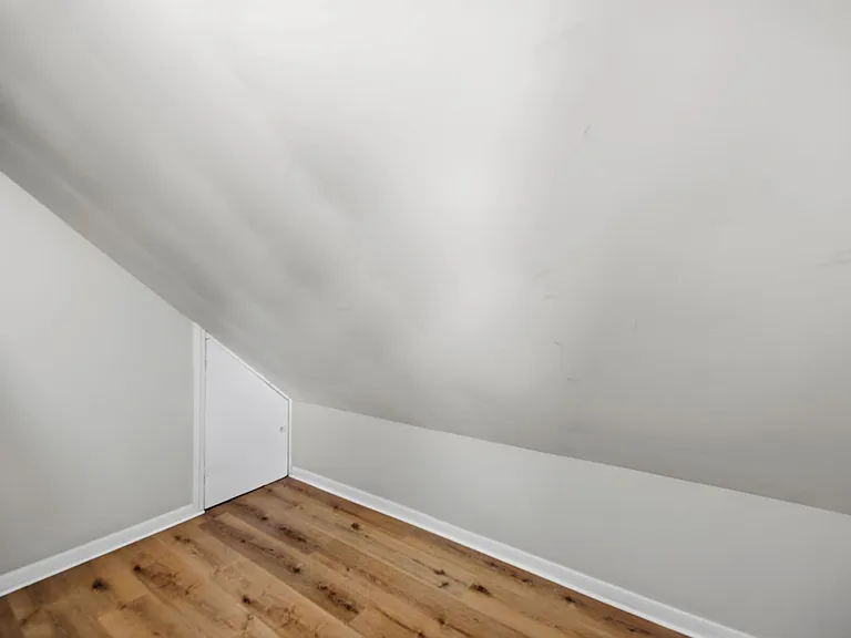 20803 Kenyon Dr — Photo 20