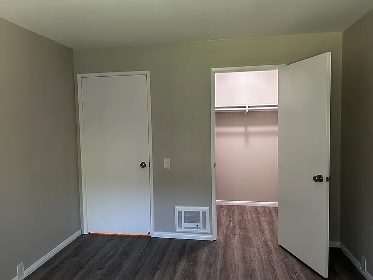 6394 Rancho Mission Rd #110 — Photo 9
