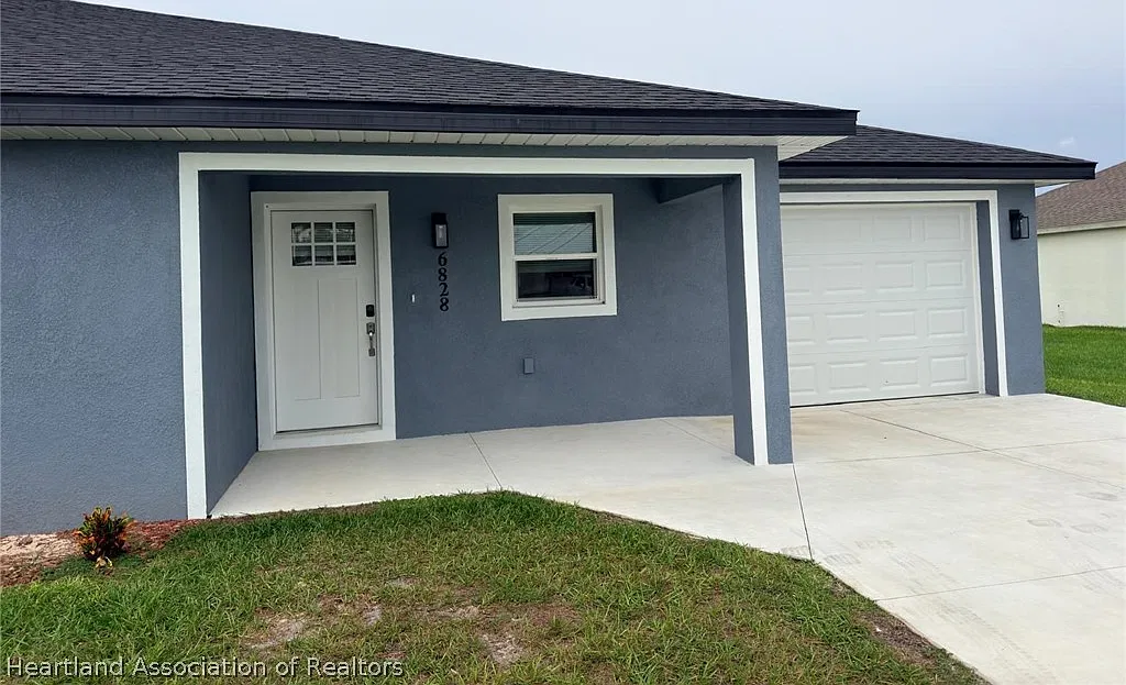 2 bed, 2.0 bath, 1015 sqft, $1,600 — Photo 1