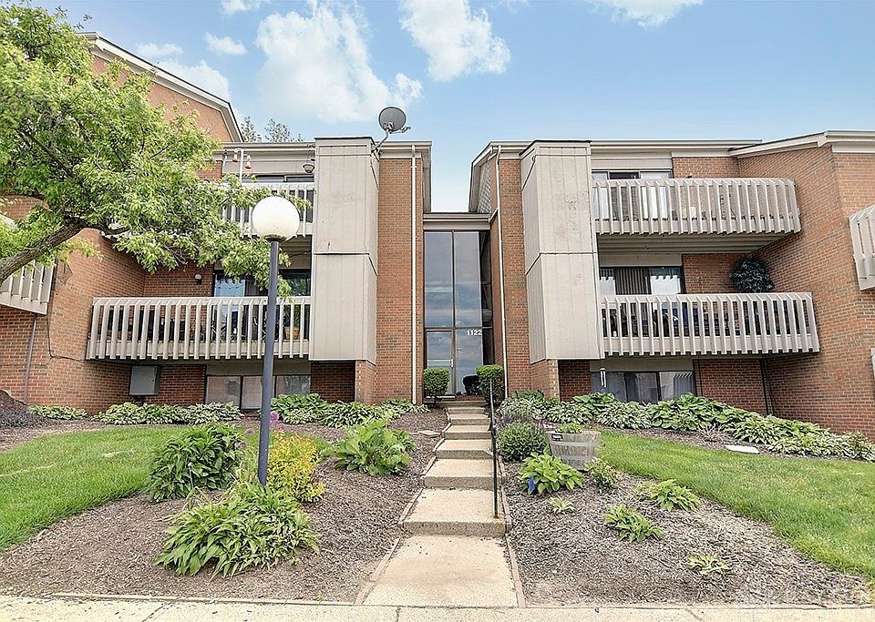 1st image of 1122 Eagle Feather Cir APT D