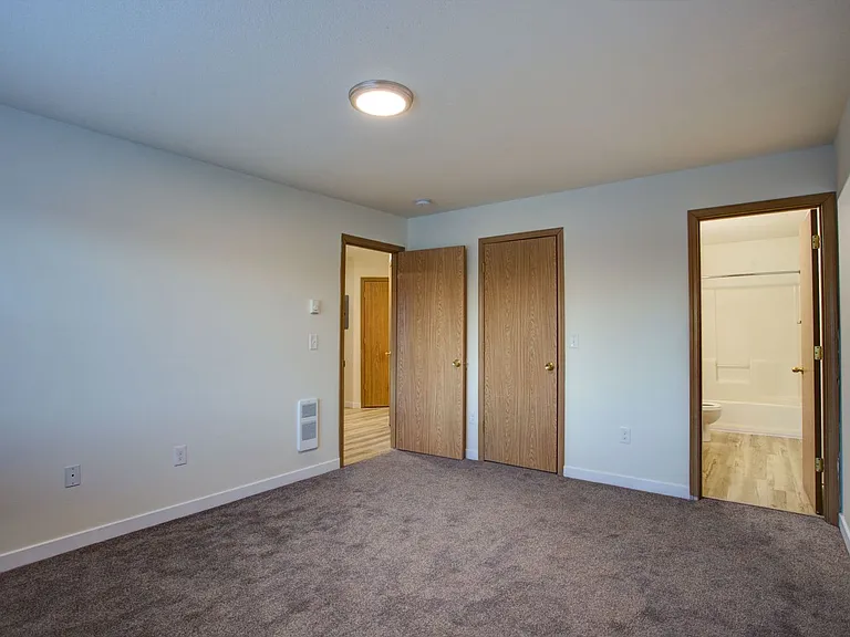 Tamarack Apartments — Photo 75