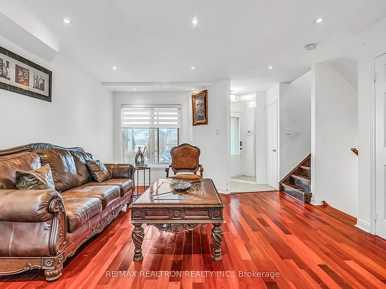 89 Beaconsfield Ave — Photo 9