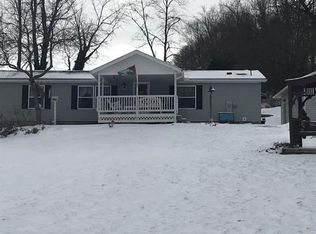 9500 Pleasant Hill Rd NW, Dundee, OH 44624