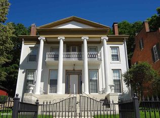 120 S Bench St, Galena, IL 61036