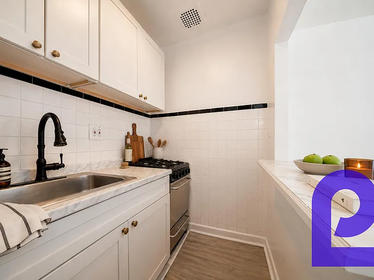 1834 2nd Ave #2D — Photo 4