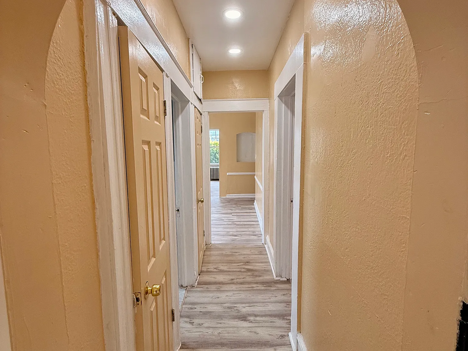 3 bed, $2,000 — Photo 3