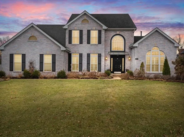 57 Yorkshire Lane Ct, Saint Louis, MO 63144