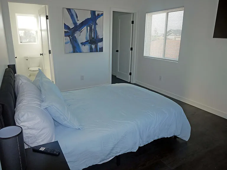 2215 8th Ave — Photo 35