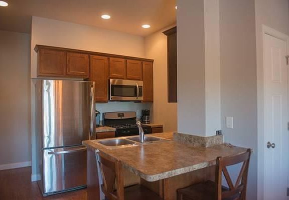 3rd image of 123 N Main St Unit 3E