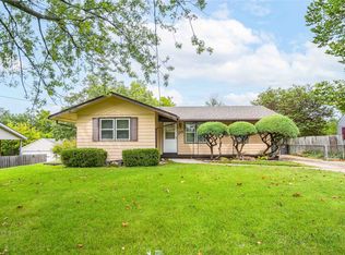 118 E Pleasant View Dr, Des Moines, IA 50315