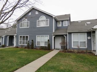 860 Birchwood Park Dr, Middle Island, NY