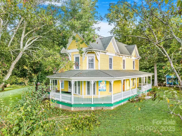 100 Eller Ford Rd, Weaverville, NC 28787