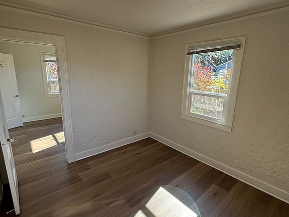 5th image of 1099 David Ave
