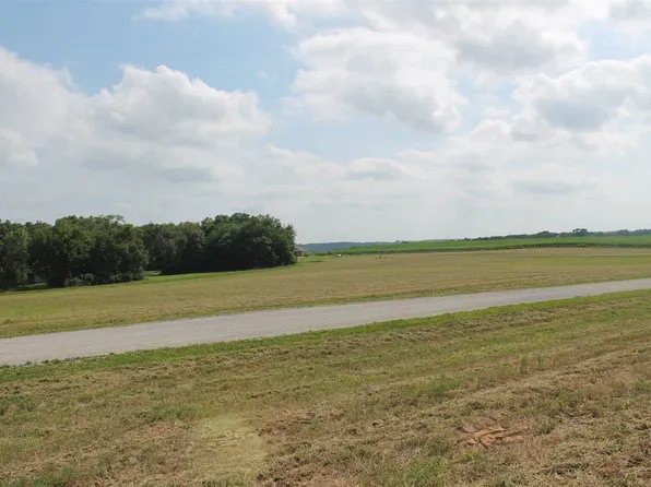 25818 Golden Oak Ln Lot 10, Lone Tree, IA 52755