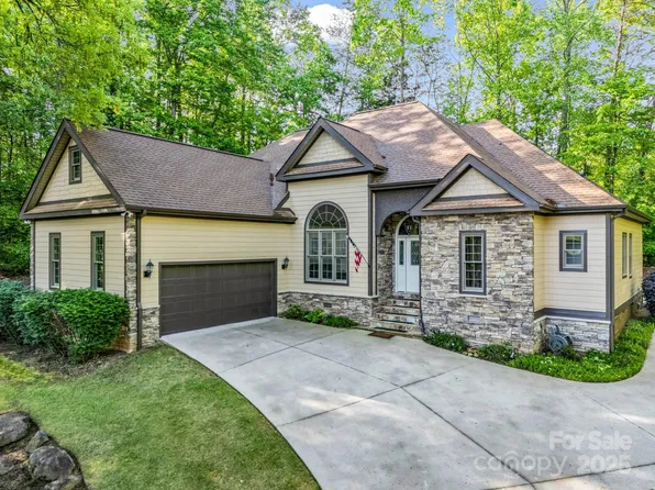 39 W Rambling Crk, Tryon, NC 28782