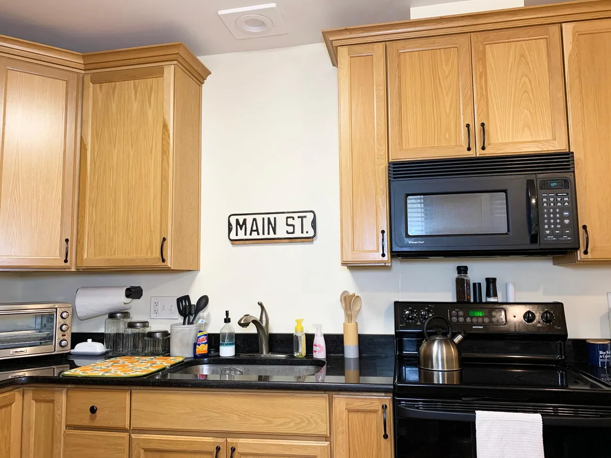 Electric Stove and Microwave perfect for the home chef. Save money cooking instead of eating out. - 20 S Main St #2