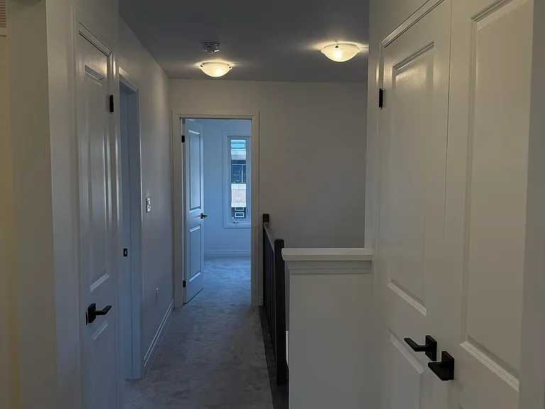 141 Turnberry Ln — Photo 10