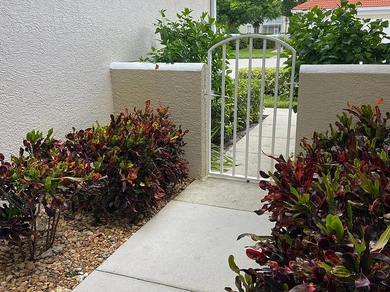 5130 Cobble Creek Ct #B-202 — Photo 5