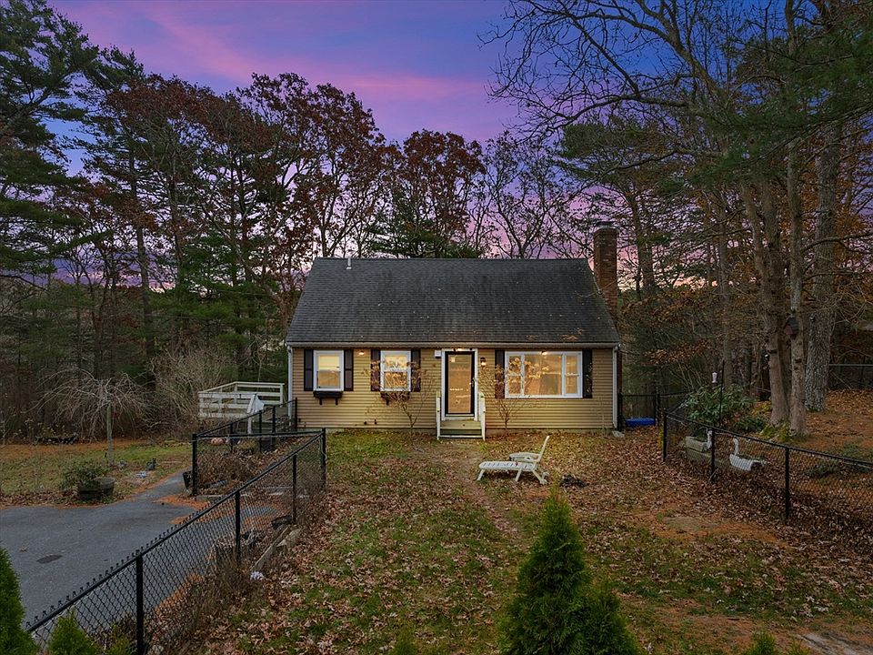 1st image of 163 Lake Dr