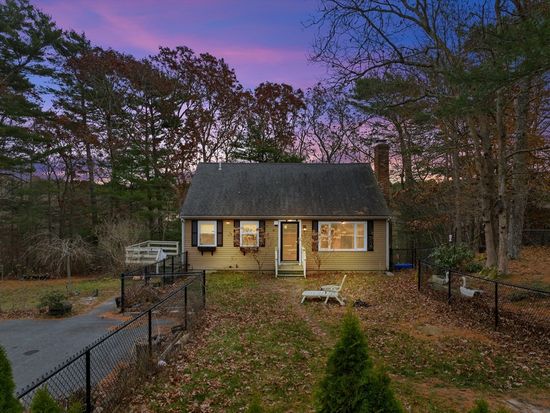 163 Lake Dr, Plymouth, MA 02360