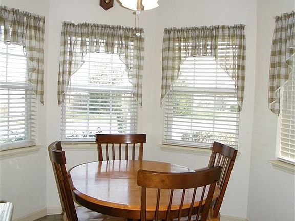 4th image of 3869 Aria Ln