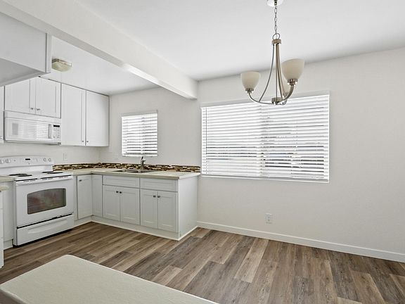 4th image of 21112 Ladeene Ave APT B