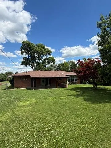 1389 Mapleridge Dr — Photo 17