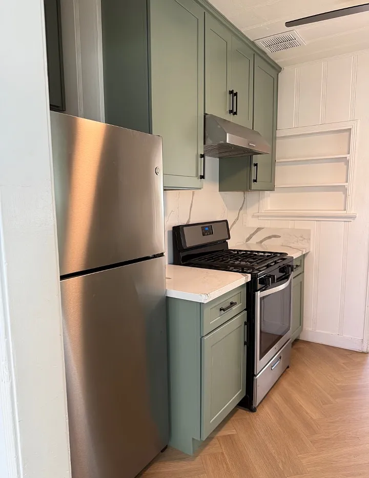 Kitchen (FRIDGE INCLUDED) - 7827 Hershey St