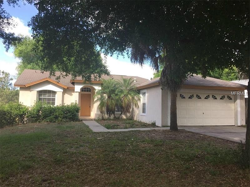 1st image of 15845 Hidden Lake Cir