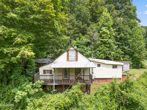 1548 Hawk Ln, Seymour, TN 37865