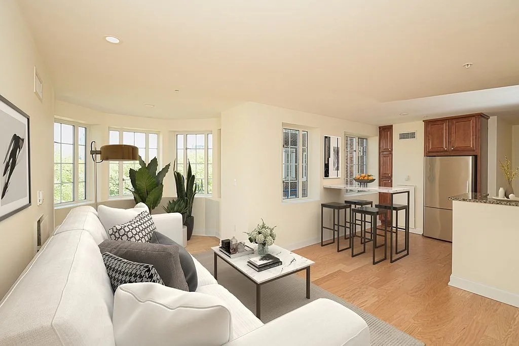 2 bed, 2.0 bath, 945 sqft, $5,000 — Photo 1