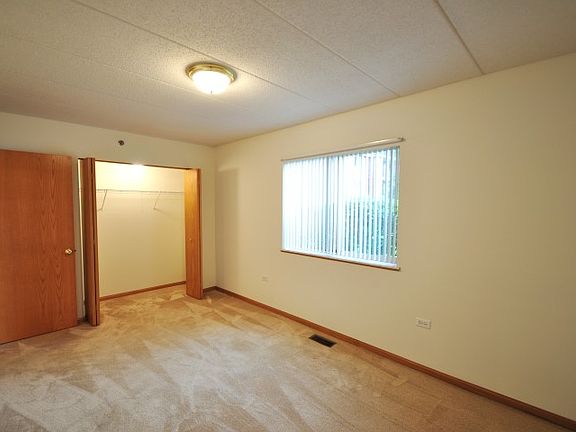 4th image of 7025 Heritage Cir #1-1A