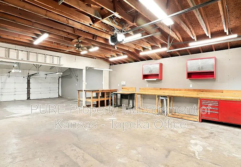 1746 NW 39th St — Photo 25
