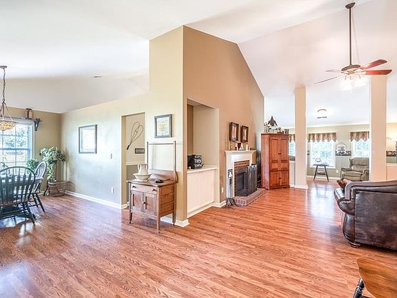 3rd image of 3555 Brushy Wood Dr