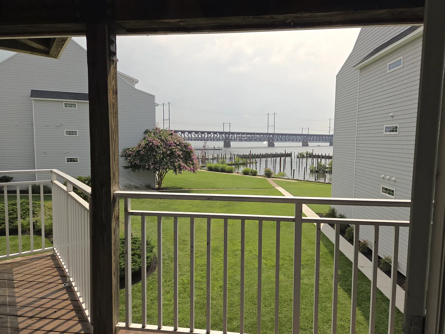 2 bed, 1300 sqft, $2,150 — Photo 4