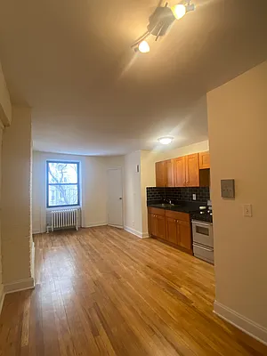 Rented by City Connections Realty | media 7