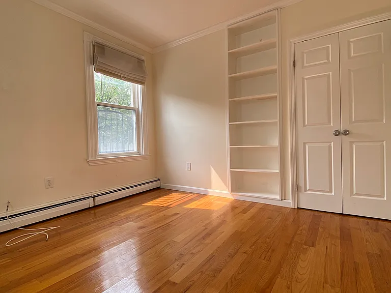20 Rockwell St #1 — Photo 3