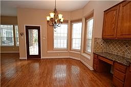 5th image of 19419 Shawnway Ln